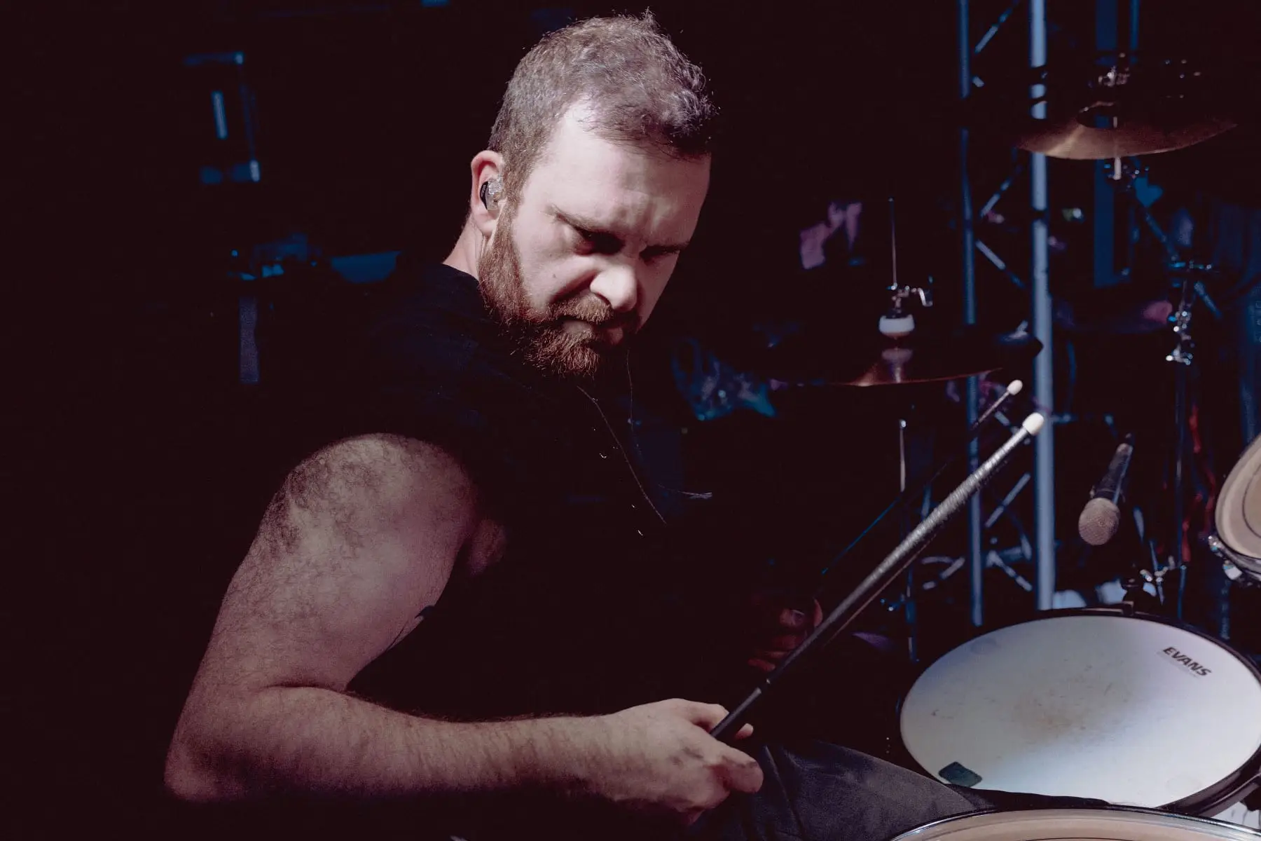 1d2202dc-f694-4053-8d93-cd6af9429e8f