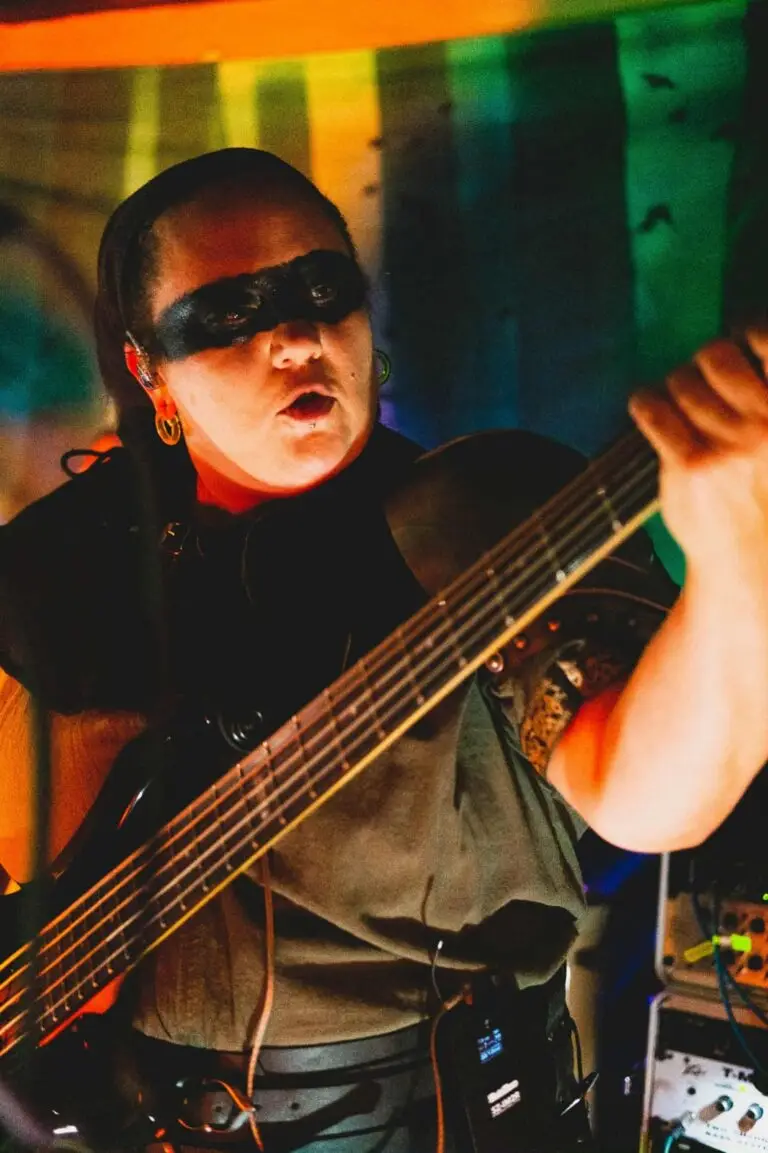 8b8b533c-7135-4cd5-bf23-03694b2b4619