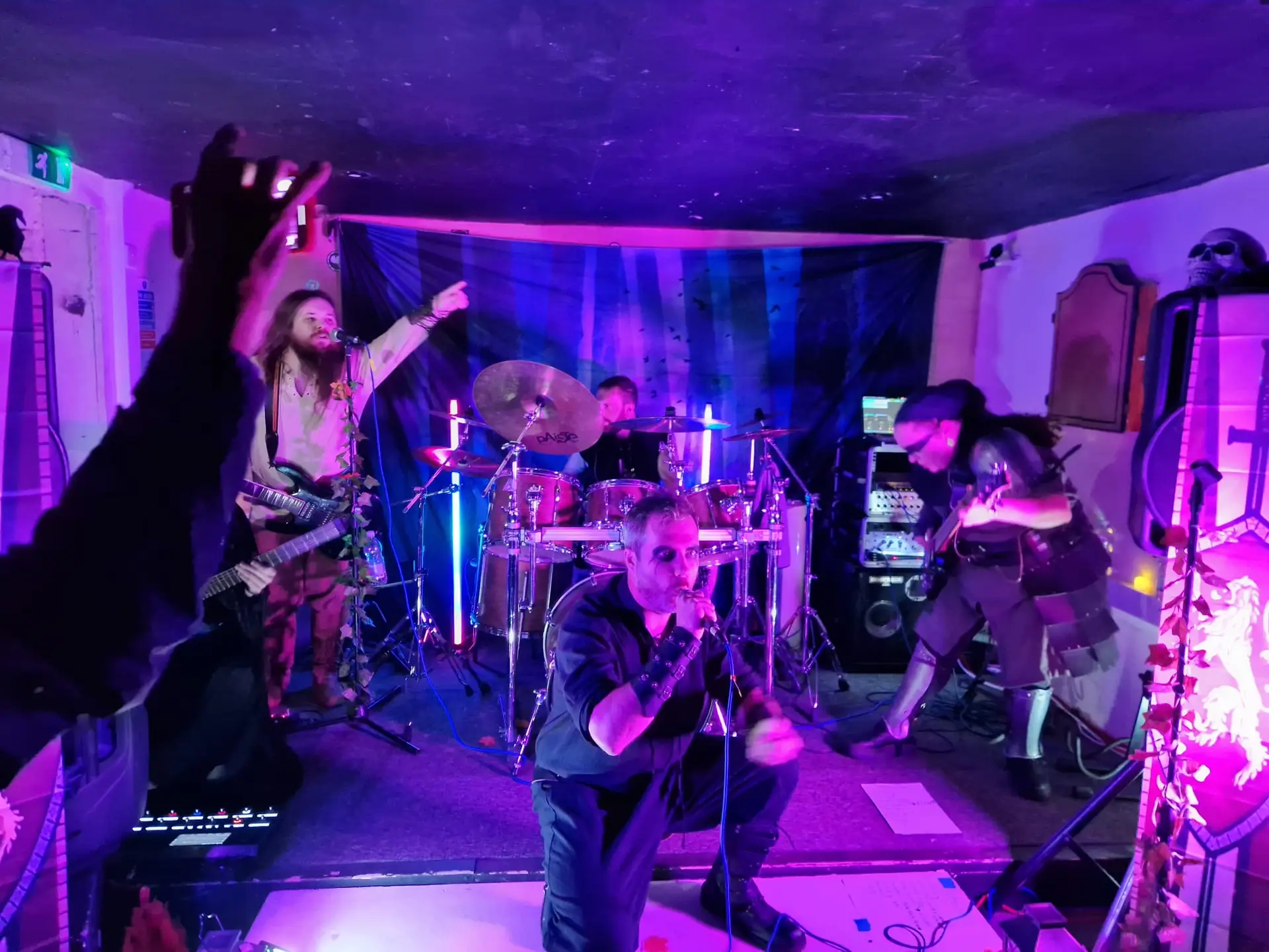 d8536ee0-5ad6-412d-b14b-8ad7b45ae542